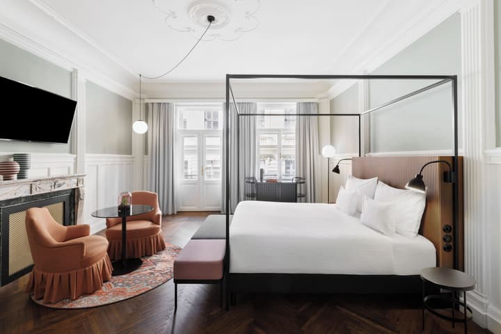 Hotel Astoria Vienna, Curio Collection by Hilton