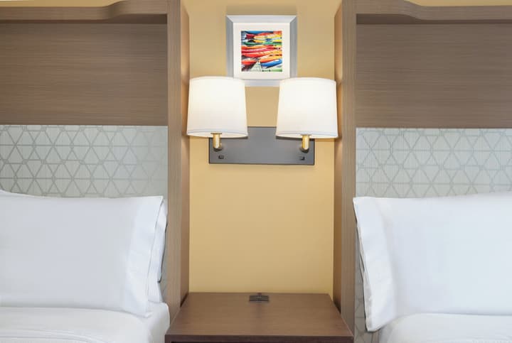 Holiday Inn Toronto Downtown Centre by IHG