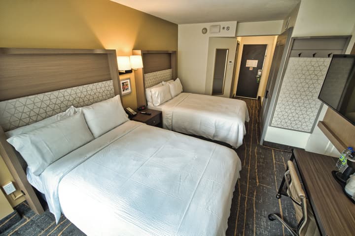 Holiday Inn Toronto Downtown Centre by IHG