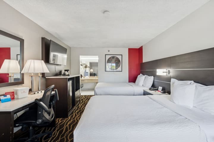 Ramada by Wyndham Temple Terrace/Tampa North