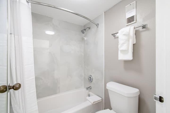 Ramada by Wyndham Temple Terrace/Tampa North