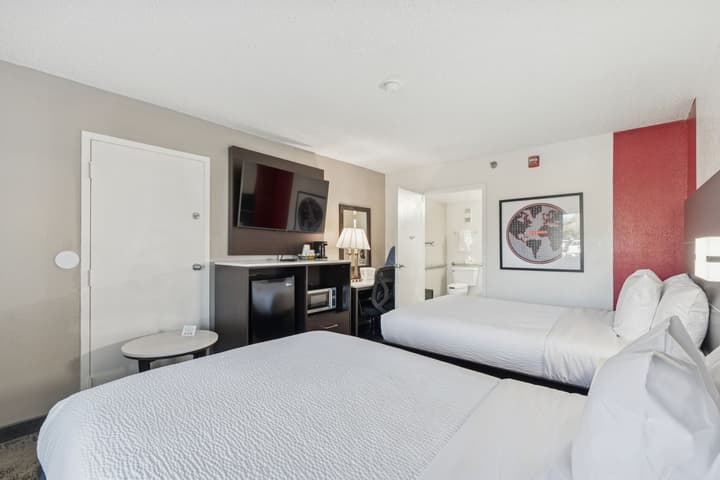 Ramada by Wyndham Temple Terrace/Tampa North