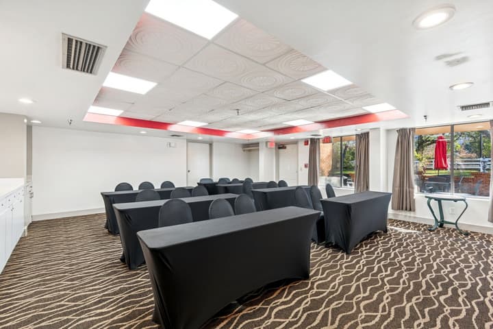 Ramada by Wyndham Temple Terrace/Tampa North