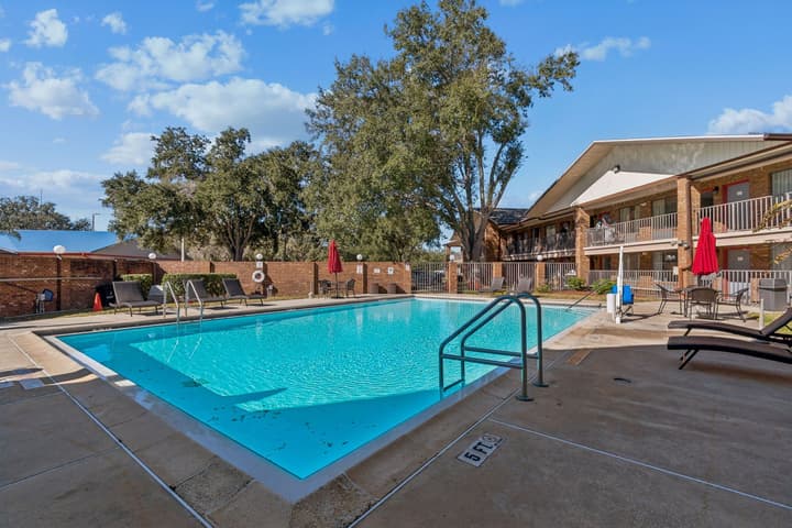 Ramada by Wyndham Temple Terrace/Tampa North