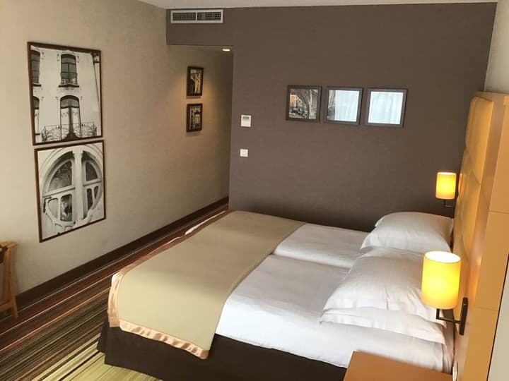 New Hotel Charlemagne