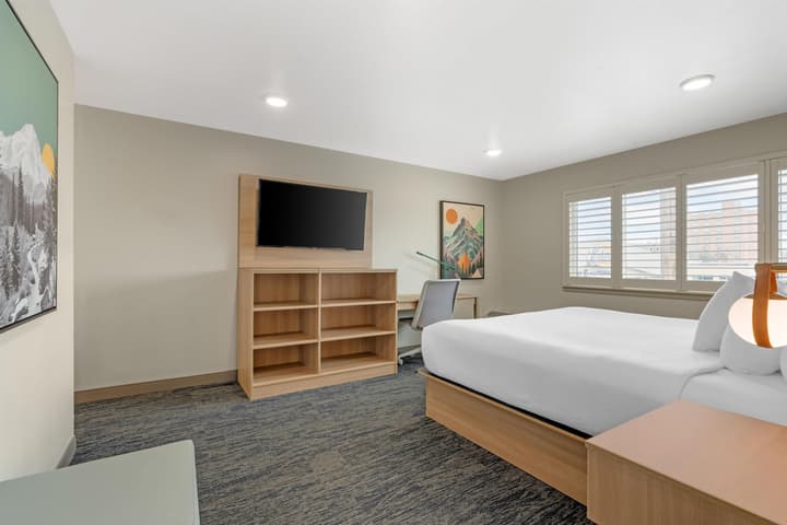 Best Western Plus Clocktower Inn