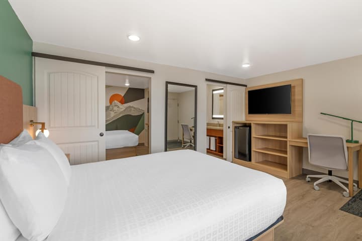 Best Western Plus Clocktower Inn