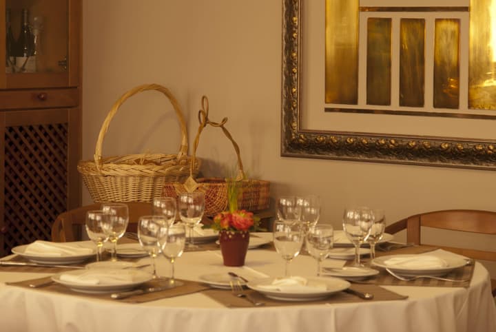Hotel Rainha D. Amelia, Arts & Leisure
