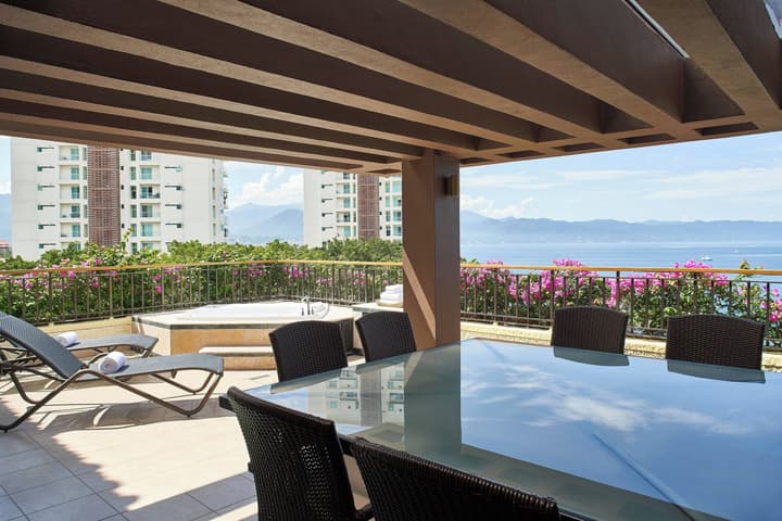 Marriott Puerto Vallarta Resort & Spa