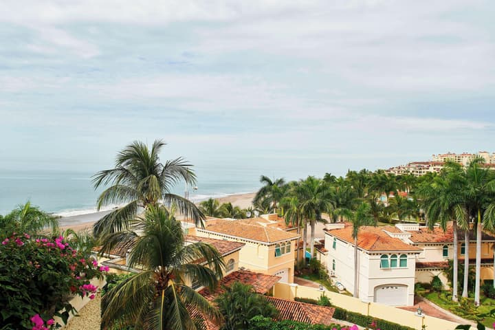 Marriott Puerto Vallarta Resort & Spa