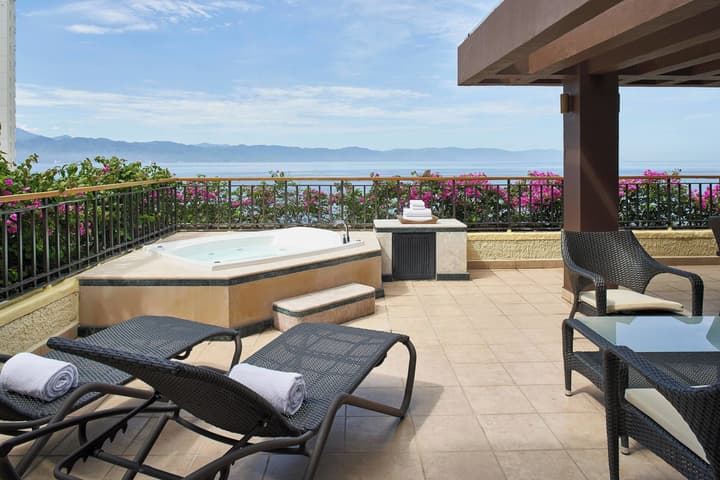 Marriott Puerto Vallarta Resort & Spa