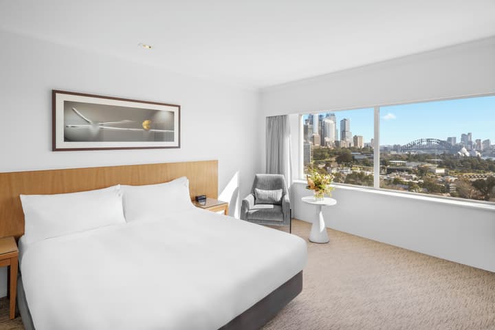 Holiday Inn Sydney Potts Point by IHG