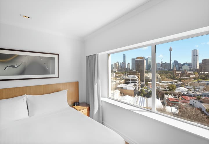 Holiday Inn Sydney Potts Point by IHG
