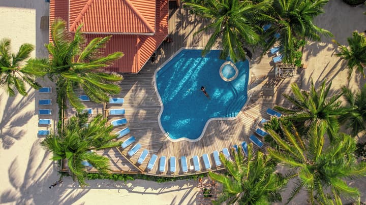 Sunbreeze Hotel