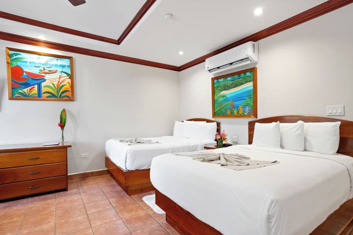 Sunbreeze Hotel