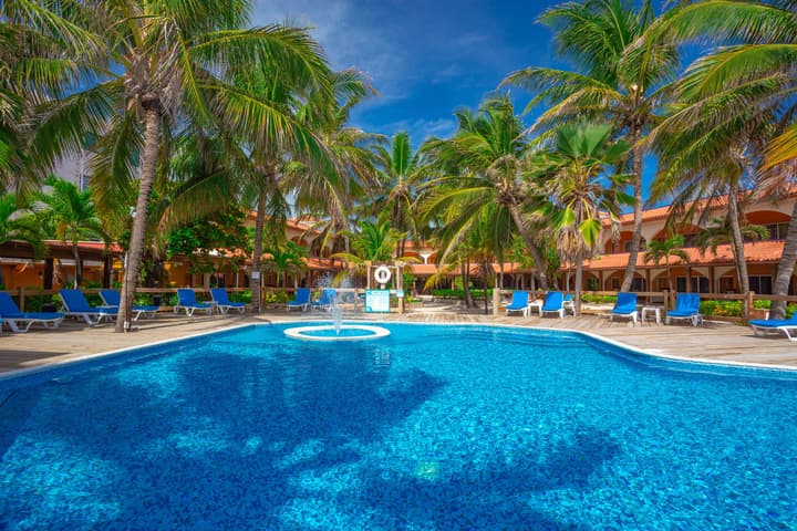 Sunbreeze Hotel