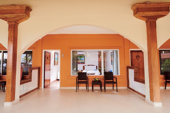 Sunbreeze Hotel