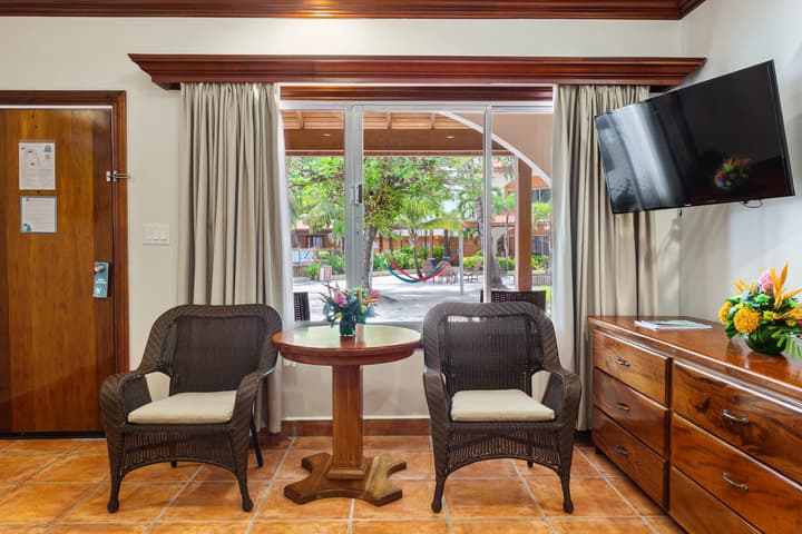 Sunbreeze Hotel