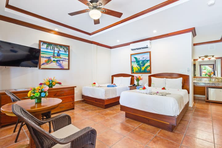Sunbreeze Hotel