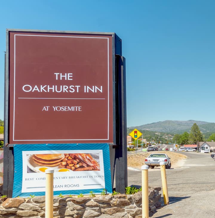 The Oakhurst Inn at Yosemite