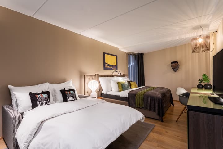 Clarion Hotel The Hub