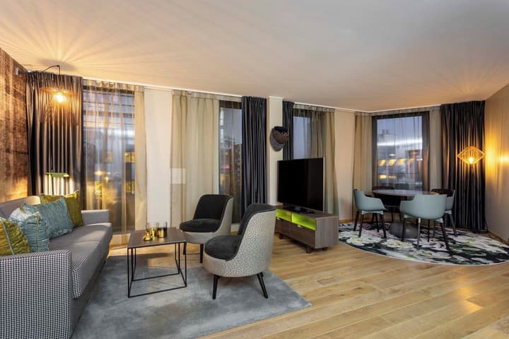 Clarion Hotel The Hub
