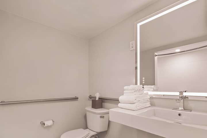 B&B Hotel Orlando International Drive Near Universal - Newly Renovated!