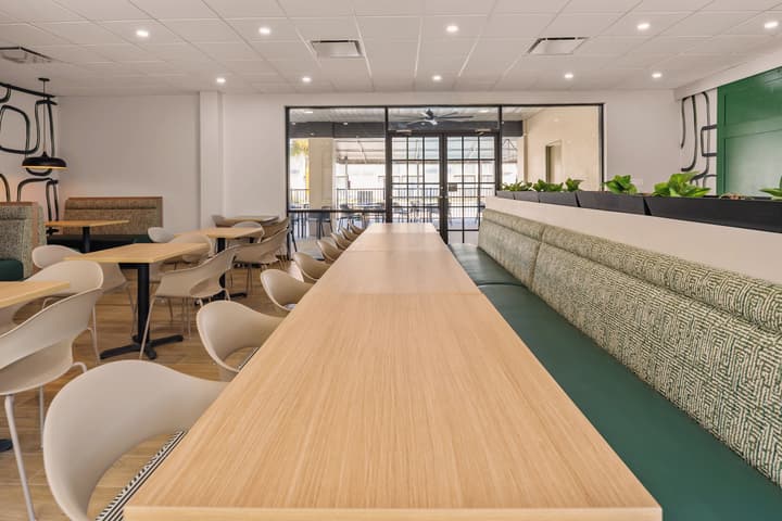 B&B Hotel Orlando International Drive Near Universal - Newly Renovated!