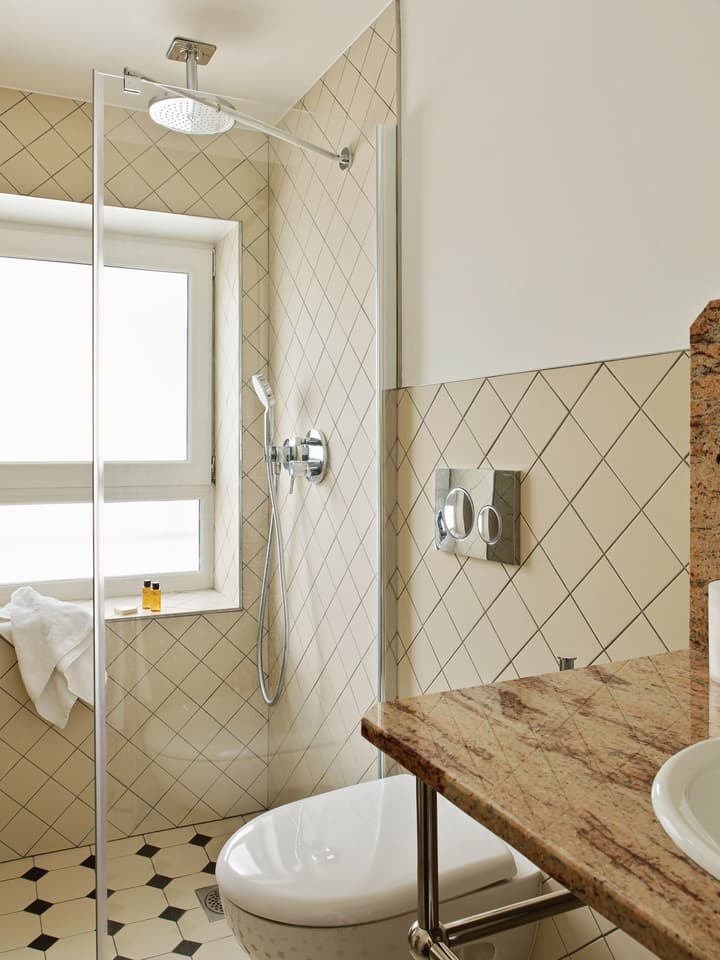 New Hotel Lafayette
