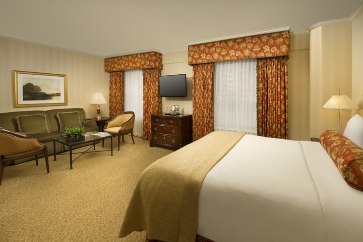 Mayflower Park Hotel