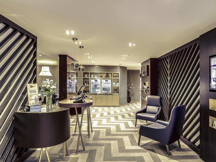 Mercure Paris Arc de Triomphe Etoile