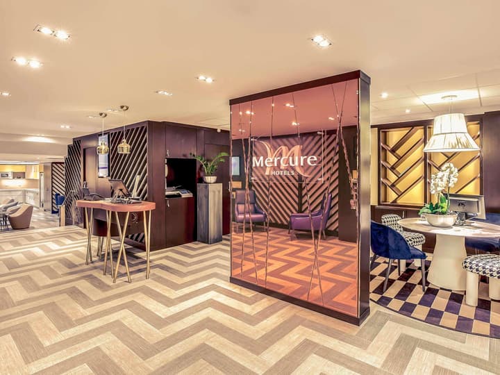 Mercure Paris Arc de Triomphe Etoile