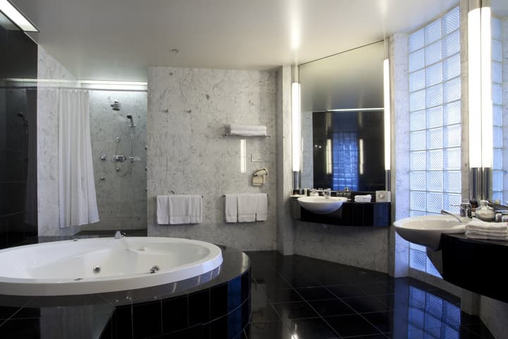 Crowne Plaza Auckland by IHG
