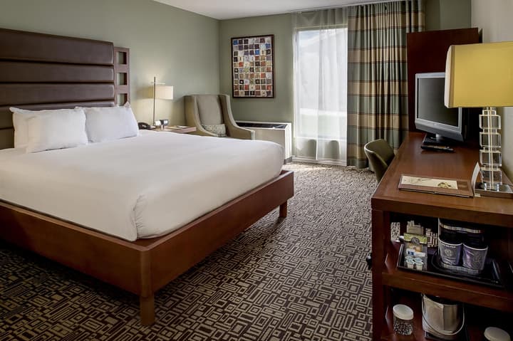 DoubleTree by Hilton Collinsville - St. Louis