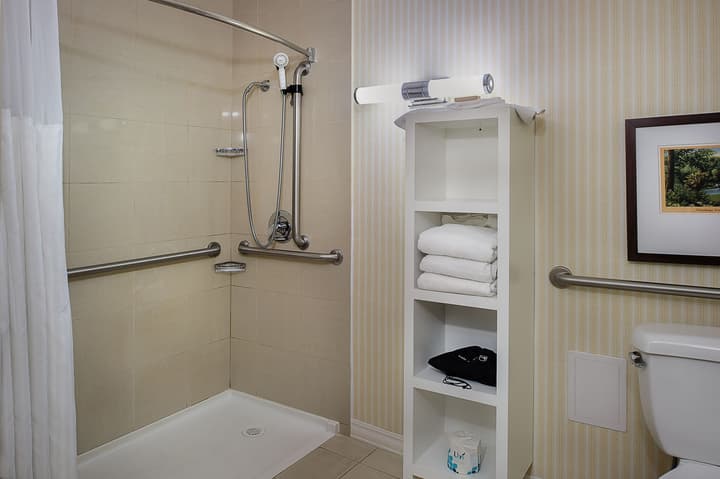 DoubleTree by Hilton Collinsville - St. Louis