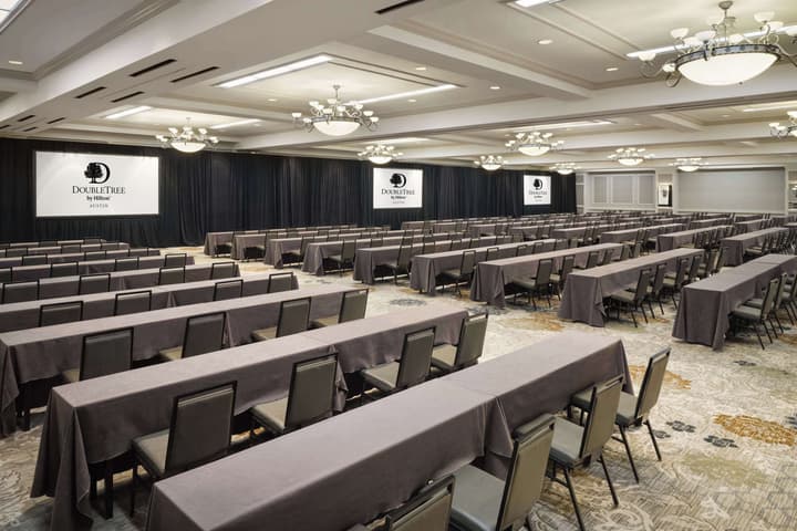 DoubleTree by Hilton Austin
