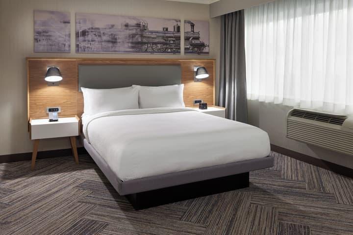 Four Points by Sheraton Windsor Downtown
