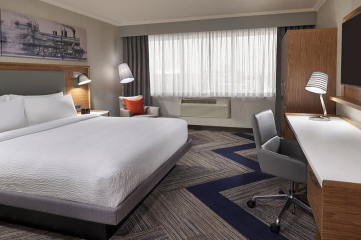 Four Points by Sheraton Windsor Downtown