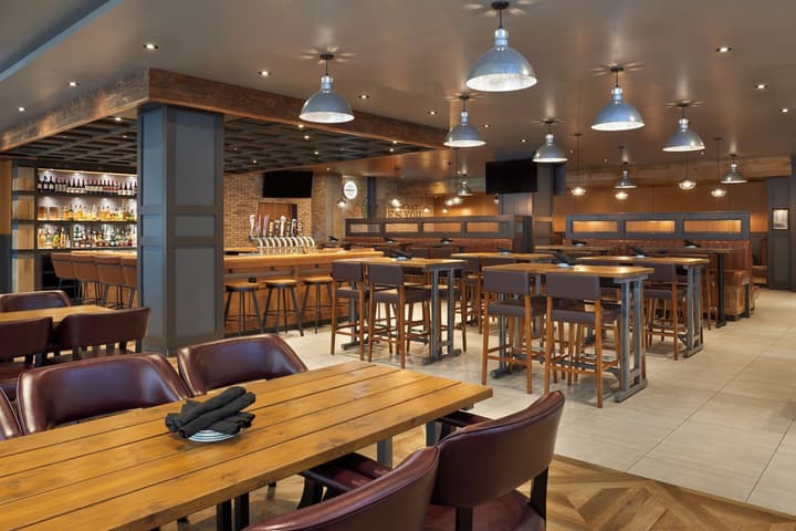 Four Points by Sheraton Windsor Downtown