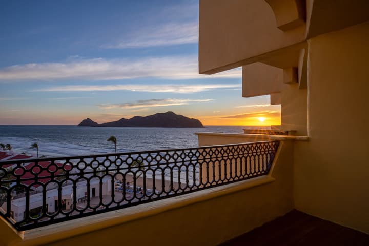 Royal Villas Resort