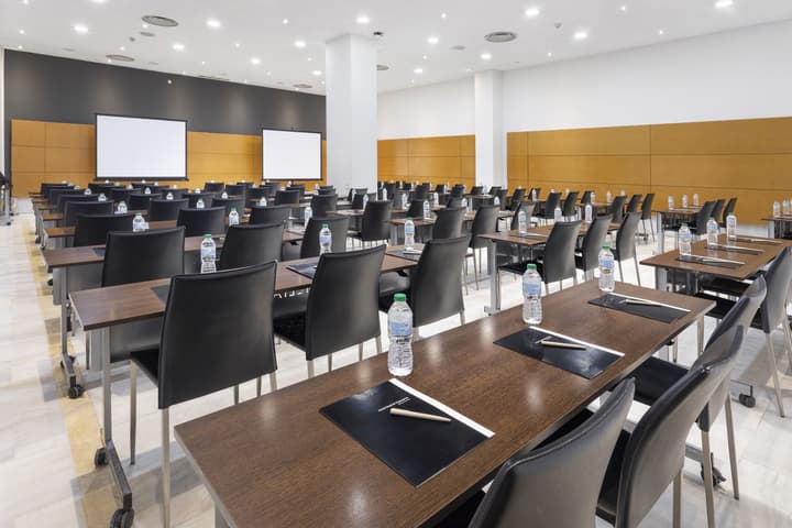 Hotel Madrid Chamartín Affiliated by Meliá