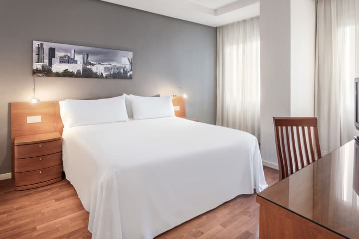 Hotel Madrid Chamartín Affiliated by Meliá