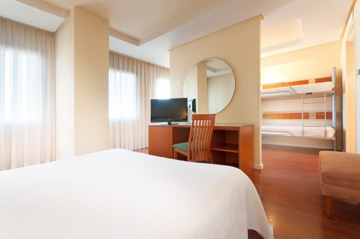 Hotel Madrid Chamartín Affiliated by Meliá