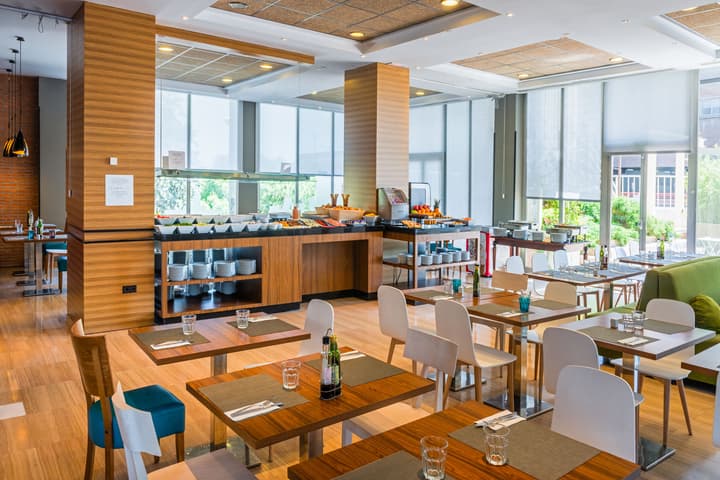 Hotel Madrid Chamartín Affiliated by Meliá