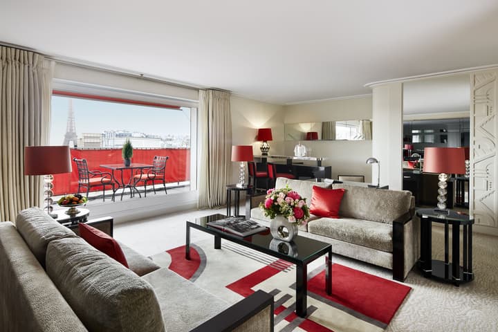 Hôtel Plaza Athénée - Dorchester Collection