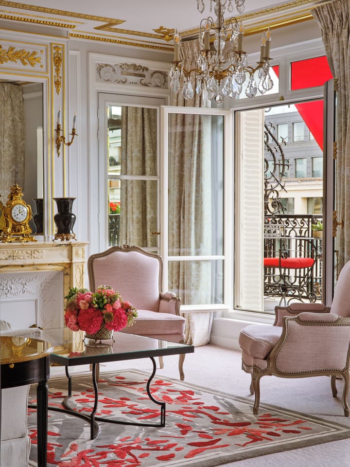 Hôtel Plaza Athénée - Dorchester Collection