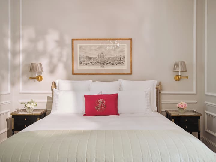 Hôtel Plaza Athénée - Dorchester Collection