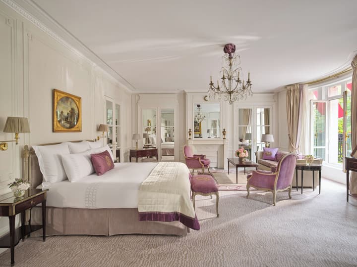 Hôtel Plaza Athénée - Dorchester Collection