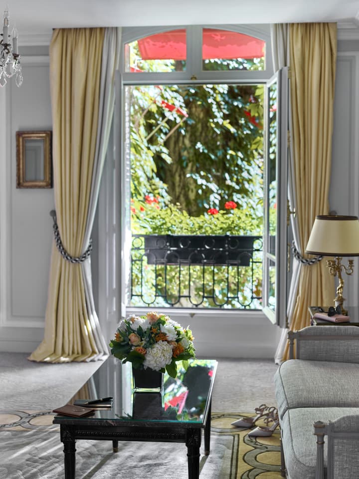 Hôtel Plaza Athénée - Dorchester Collection