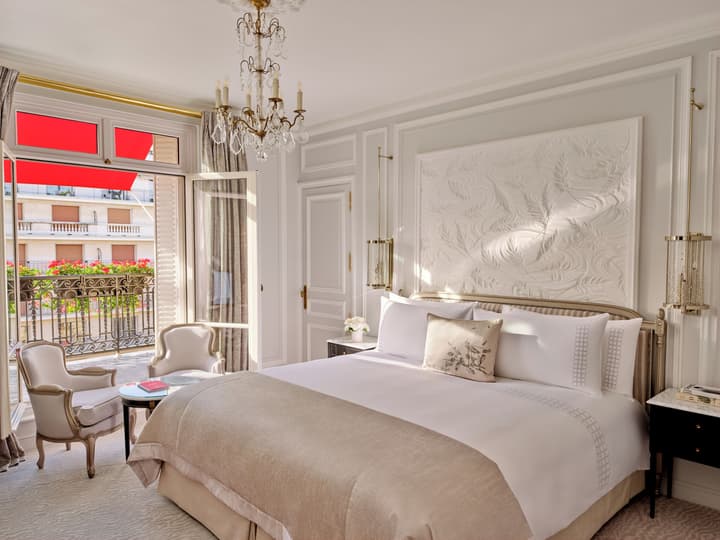 Hôtel Plaza Athénée - Dorchester Collection